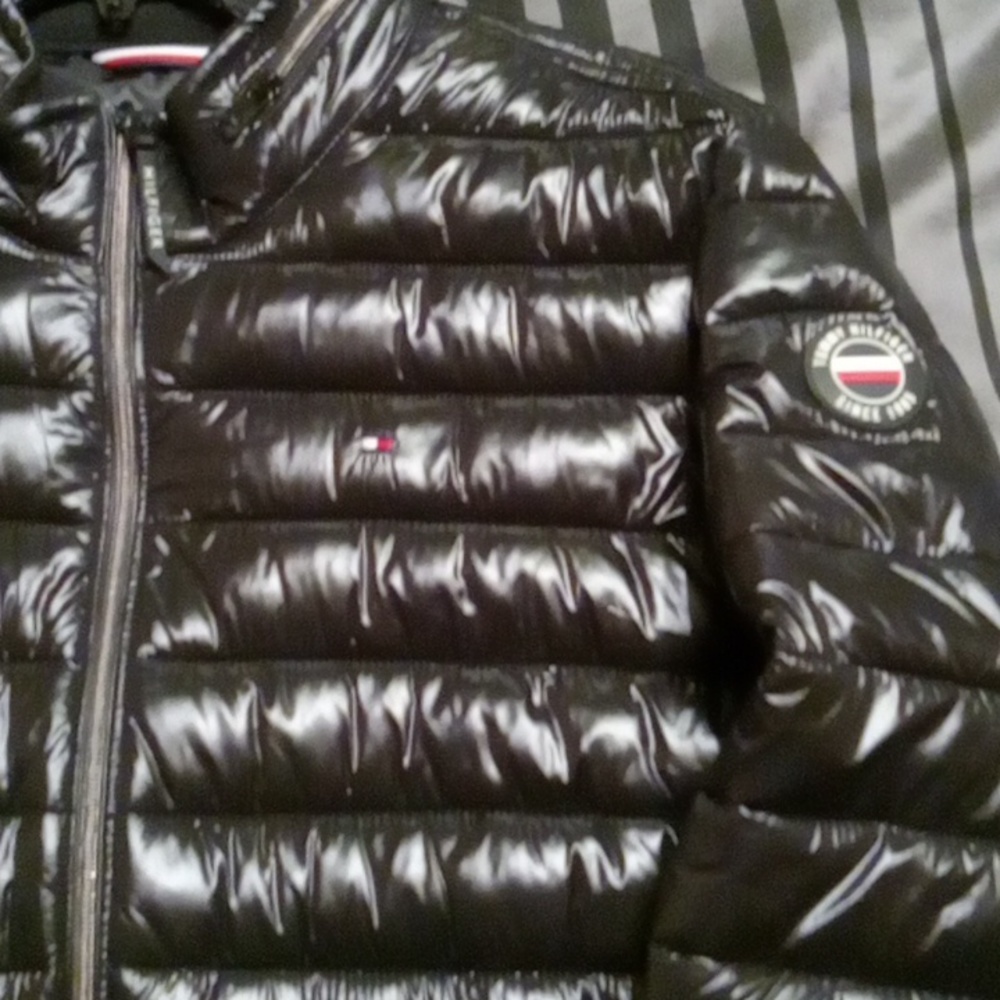 Mens lightweight Tommy Hilfiger jacket - Picture 2 of 3